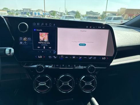 Used 2024 Chevrolet Blazer EV RS AWD/4WD image 17