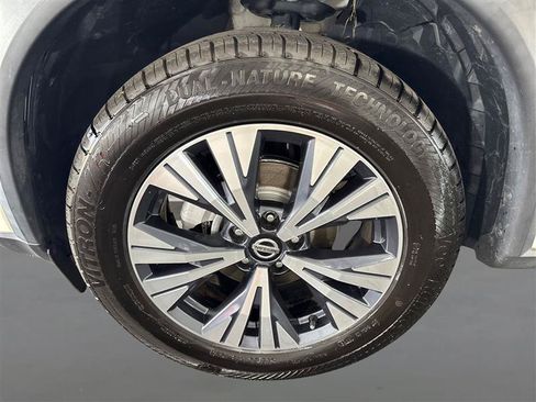 Used 2021 Nissan Rogue SV FWD image 22