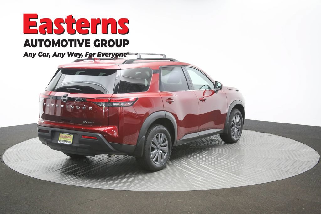 Used 2024 Nissan Pathfinder SV AWD/4WD image 43