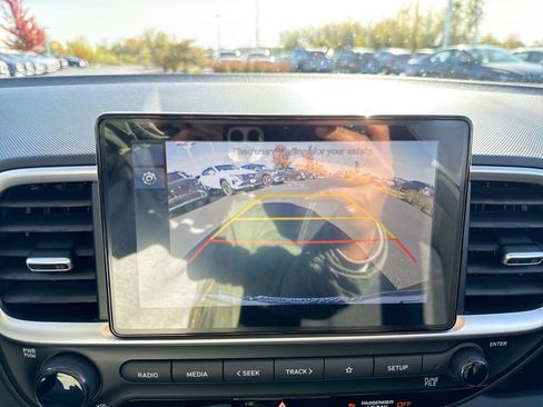 New 2026 Hyundai Venue SEL image 18