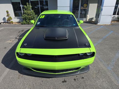 Used 2023 Dodge Challenger R/T Scat Pack image 9