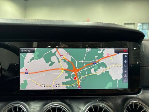 Used 2018 Mercedes-Benz E 400 4MATIC Cabriolet image 76