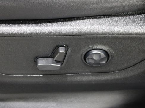 Used 2021 RAM 1500 Big Horn AWD/4WD image 5