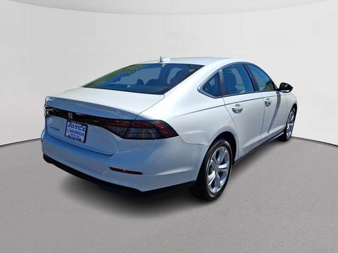 Certified 2023 Honda Accord LX image 10