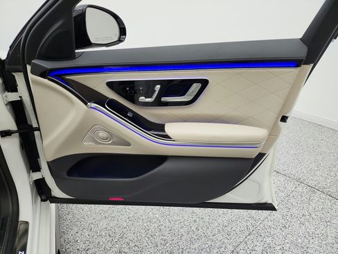 Certified 2023 Mercedes-Benz S 580 4MATIC Sedan image 21