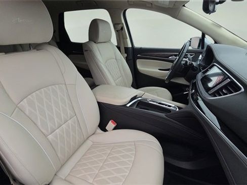 Used 2023 Buick Enclave Avenir w/ Avenir Technology Package image 25
