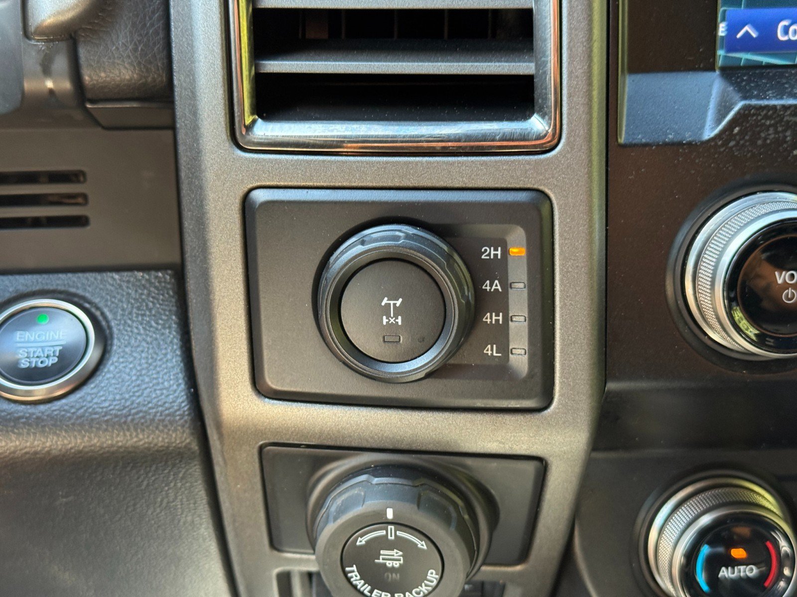 Used 2019 Ford F150 Raptor w/ Equipment Group 802A Luxury AWD/4WD image 26
