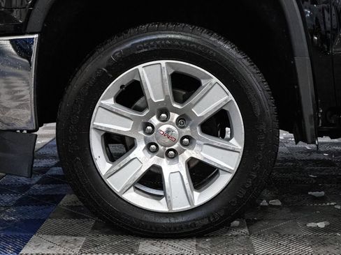 Used 2018 GMC Sierra 1500 SLE image 19