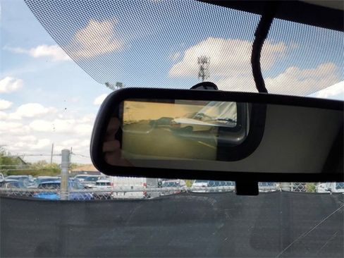 Used 2018 Chevrolet Express 2500 image 14