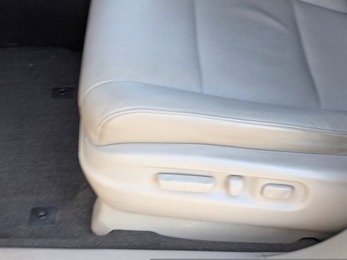 Used 2010 Honda Pilot EX-L image 20