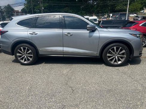 Used 2025 Acura MDX SH-AWD w/ Technology Package image 5