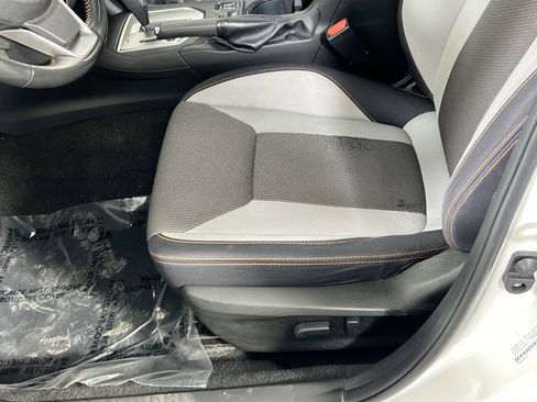 Used 2023 Subaru Crosstrek 2.0i Premium AWD/4WD image 18