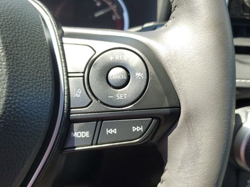 Used 2025 Toyota RAV4 XLE Premium w/ Weather Package AWD/4WD image 21