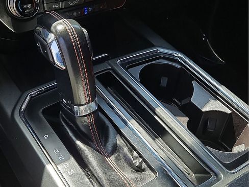 Used 2019 Ford F150 Lariat w/ Equipment Group 502A Luxury AWD/4WD image 25