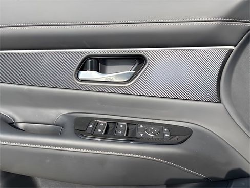 Used 2025 Nissan Murano SV image 21