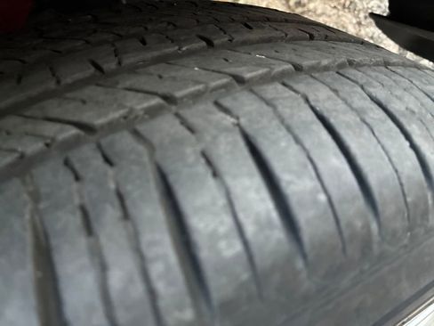 Used 2013 Dodge Avenger SE image 26