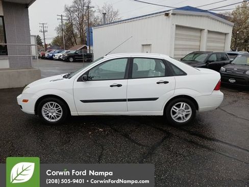 Used 2007 Ford Focus SES FWD image 1