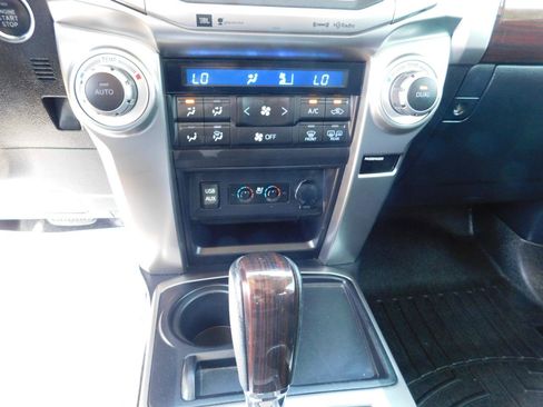 Used 2016 Toyota 4Runner Limited image 19