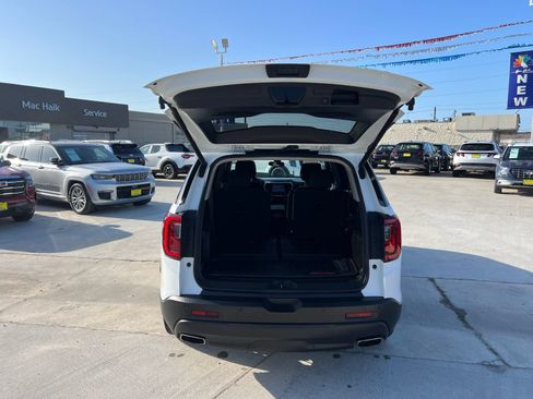 Used 2021 GMC Acadia SLE w/ Driver Convenience Package FWD image 13