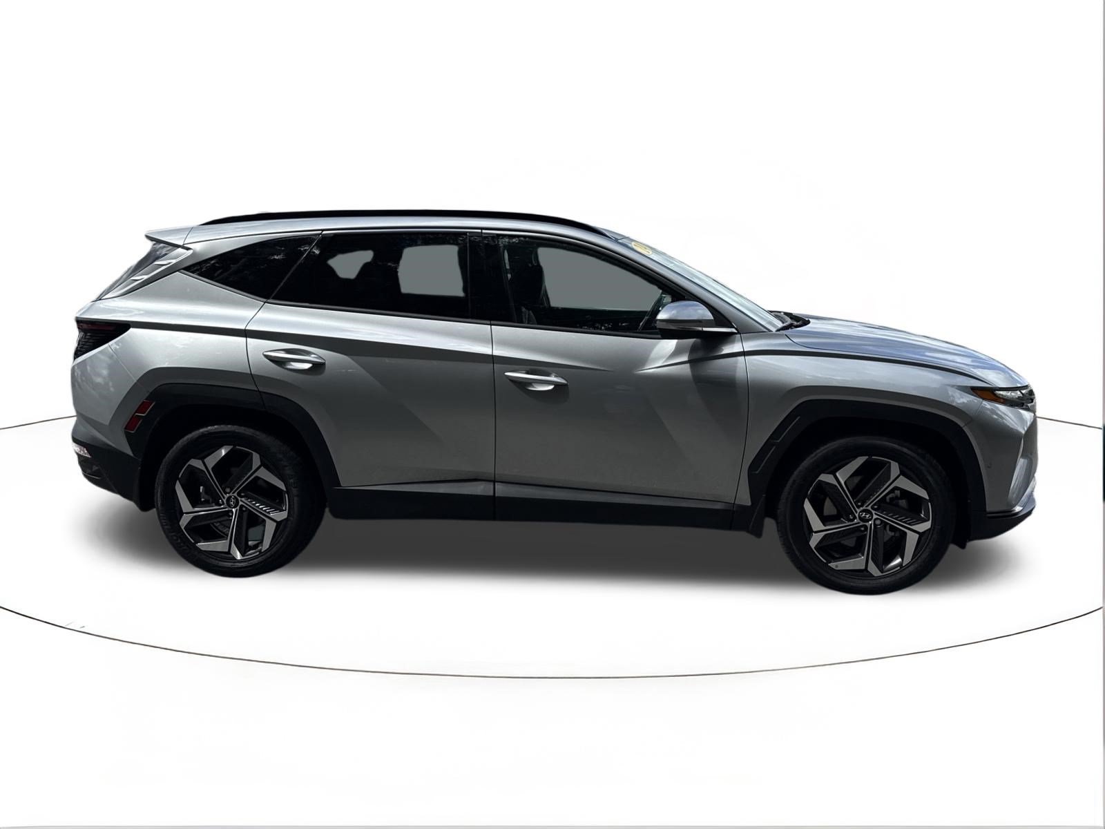 Certified 2024 Hyundai Tucson Limited FWD image 2
