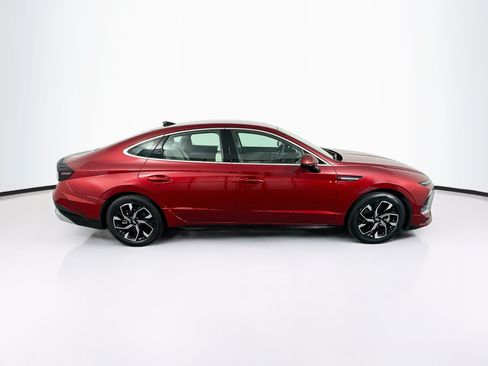 Used 2025 Hyundai Sonata SEL FWD image 10