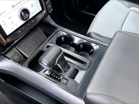 Used 2025 Ford F150 Lightning Lariat image 20