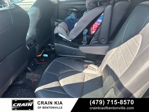 Used 2021 Toyota Highlander XLE FWD image 24