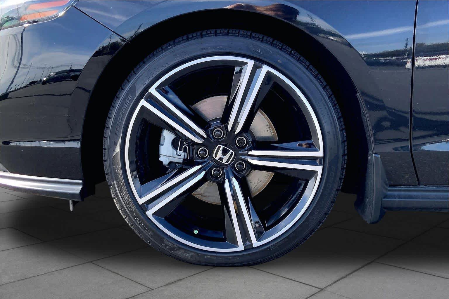 Used 2025 Honda Accord Sport image 10