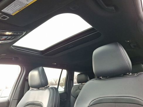 Certified 2023 Jeep Grand Cherokee Altitude AWD/4WD image 14