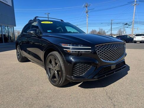 Used 2024 Genesis GV70 3.5T Sport w/ Sport Prestige Package image 17