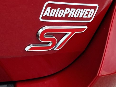 Used 2020 Ford Explorer ST image 32