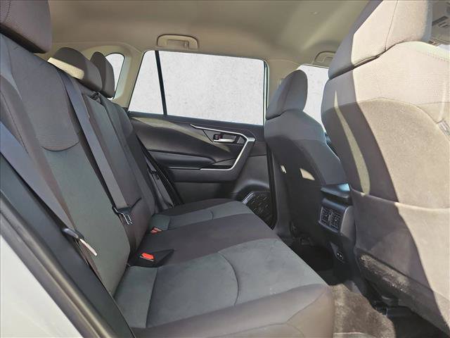 Used 2025 Toyota RAV4 XLE FWD image 19