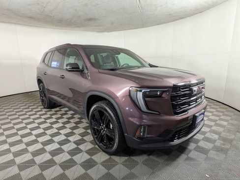 Certified 2025 GMC Acadia Elevation w/ Elevation Premium Package image 9