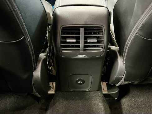 Used 2024 Ford Escape Platinum w/ Premium Technology Package AWD/4WD image 26