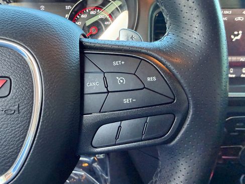 Used 2022 Dodge Charger R/T w/ Blacktop Package image 25