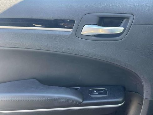 Used 2023 Chrysler 300 Touring image 12