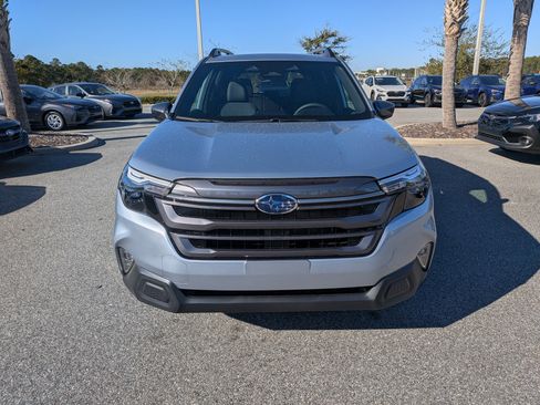 Used 2026 Subaru Forester Premium w/ Premium/Limited Package AWD/4WD image 9