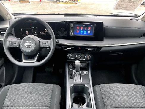 Certified 2025 Nissan Kicks S image 15