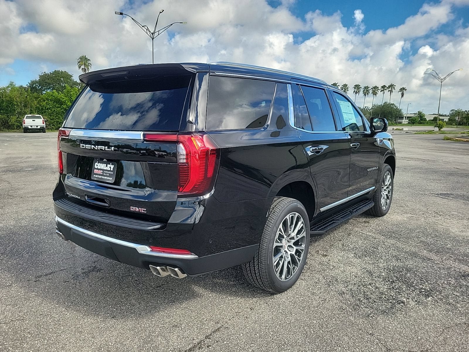 New 2026 GMC Yukon Denali RWD image 5
