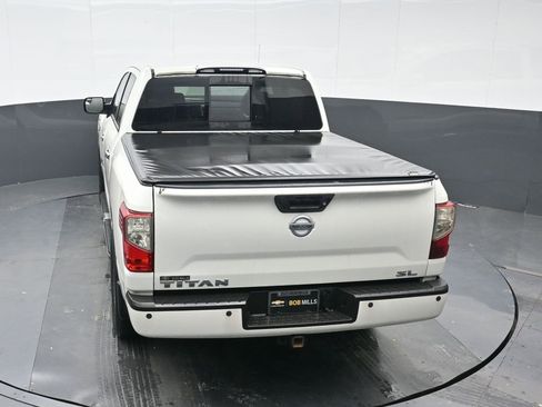 Used 2017 Nissan Titan SL image 20