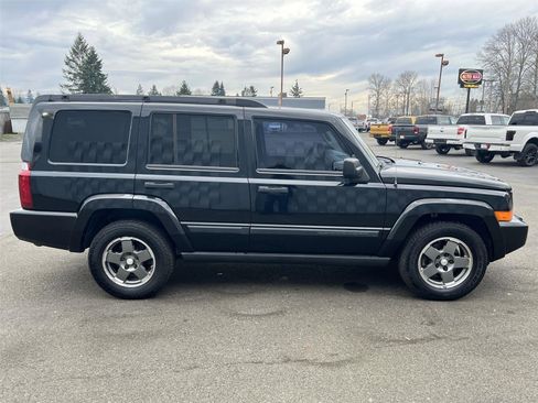Used 2006 Jeep Commander image 6