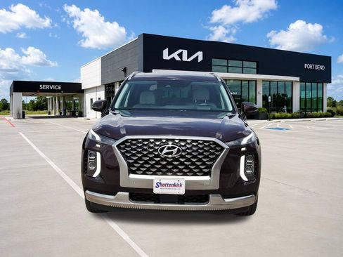 Used 2022 Hyundai Palisade Calligraphy FWD image 2