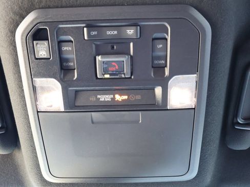 Used 2026 Toyota 4Runner Limited AWD/4WD image 31