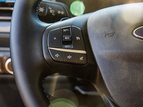 New 2026 Ford Maverick Lobo image 9