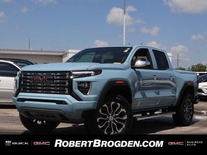 Used 2025 GMC Canyon Denali