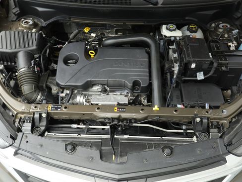 Used 2024 Chevrolet Equinox LT image 36