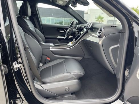 New 2025 Mercedes-Benz GLC 300 image 22