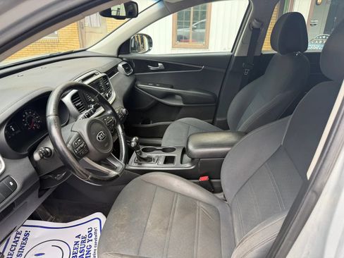 Used 2016 Kia Sorento AWD w/ LX Convenience Package image 11