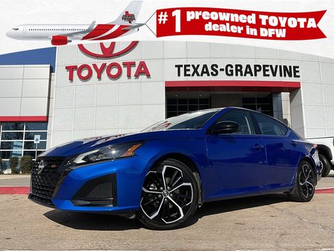 Used 2025 Nissan Altima 2.5 SR image 1