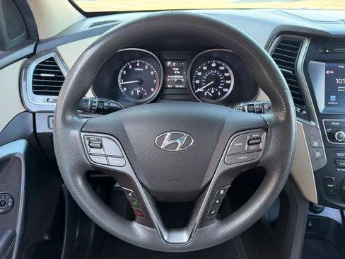 Used 2018 Hyundai Santa Fe Sport w/ 2.4L Value Package 02 FWD image 11